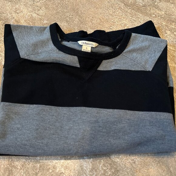 G.H. Bass & Co Black & Grey Striped Sweater - Small - Picture 3 of 5